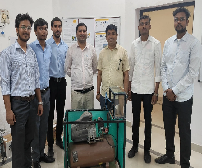 Mechanical engineering students developed low cost abrasive jet machine