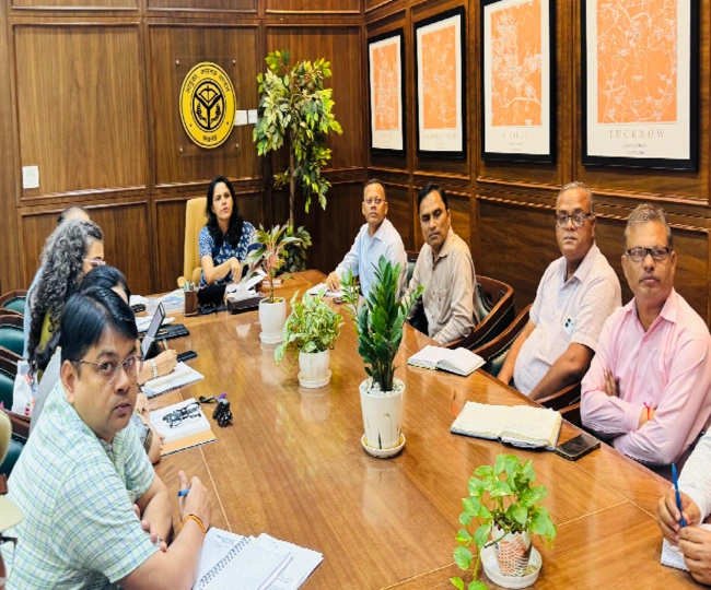 meeting Book Festival In Lucknow University