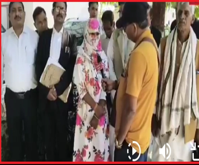 girl Student alleges principal